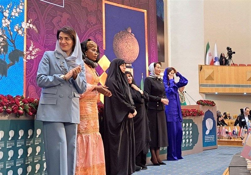 حواشی کنگره «زنان تأثیرگذار»/ امیرعبداللهیان حرف‌هایی زد که ناراحت‌کننده‌ترین رفتار در تاریخ جمهوری اسلامی است