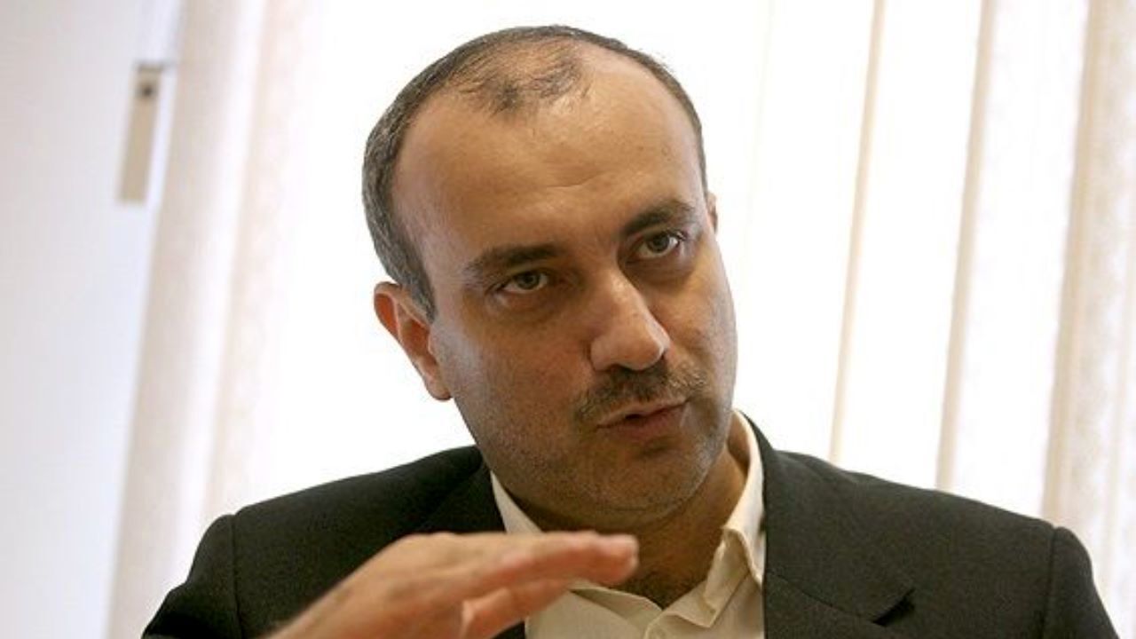 ارزیابی یک فعال سیاسی از تغییرات در شعام/ حضور علی لاریجانی و خروج سعید جلیلی آغاز یک عصر تازه است