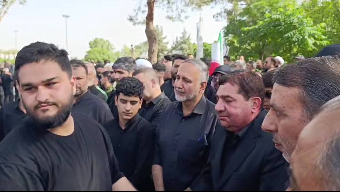 عکسی از فرزند سردار حاجی زاده در آغوش مخبر 6