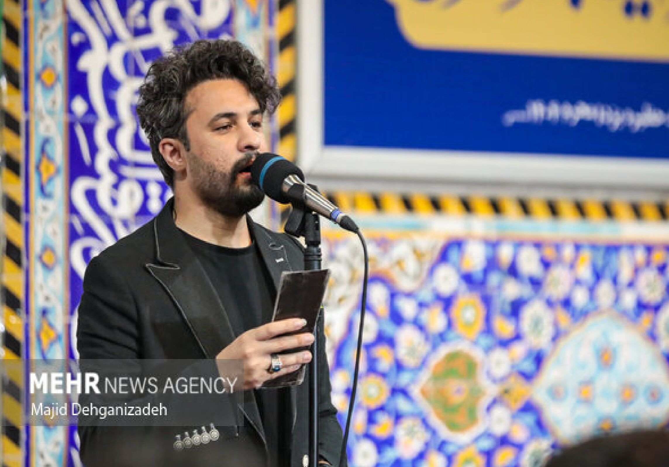نوحه خوانی «راغب» در روز تاسوعا در مسجد روضه‌محمدیه یزد + فیلم