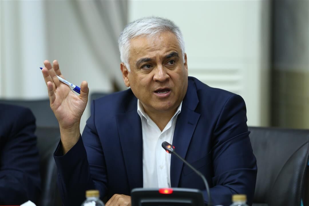 تداوم سیاست‌های فعلی در حوزه‌ی گندم، صنایع غذایی را به تعطیلی می‌کشاند