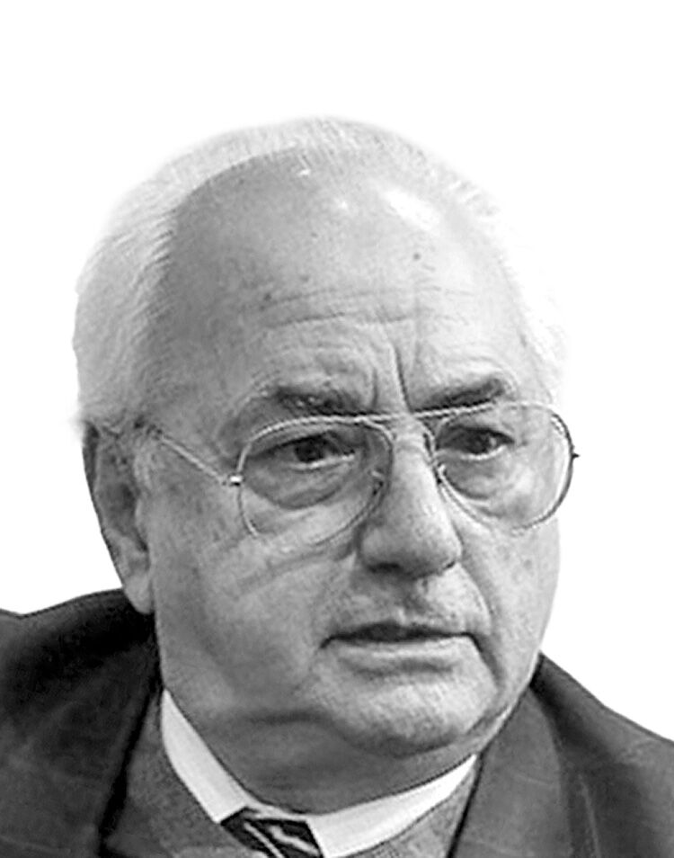 ارزیابی فریدون مجلسی از مذاکرات/ ایران پیش‌قدم مذاکره با آمریکا شود