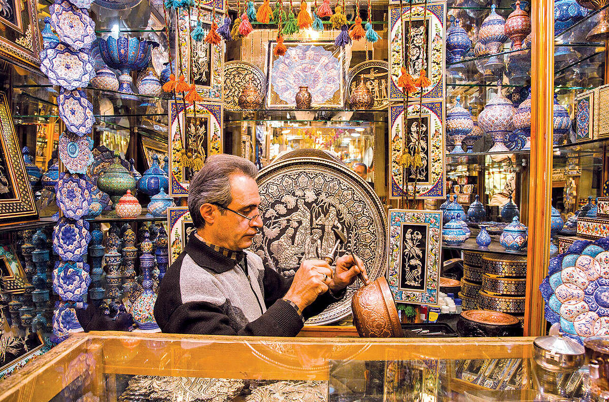 ۶۸ هزار هنرمند صنایع دستی در استان اصفهان فعالیت می‌کنند