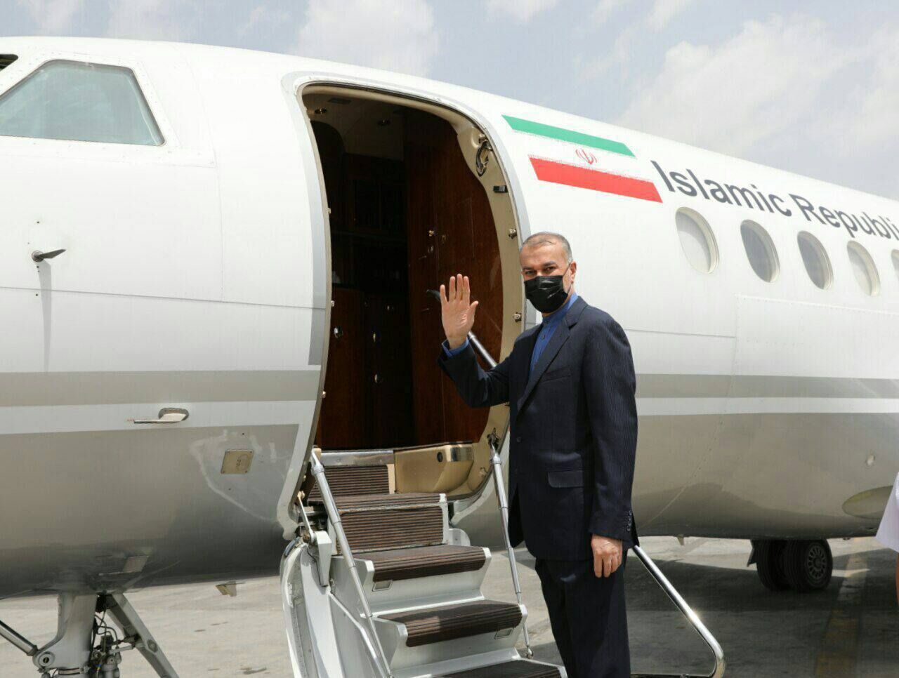 نماد یادبود امیرعبدالهیان  در مسکو + عکس و فیلم 