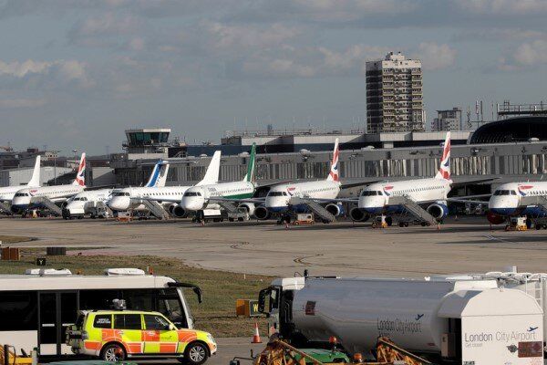 تمدید تعلیق پروازها به انگلیس تا پایان بهمن ماه