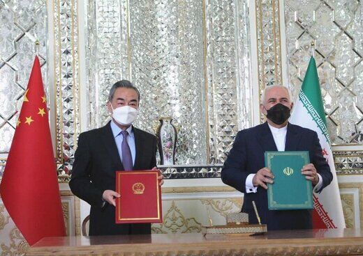 بلومبرگ: اتحاد ایران و چین، چالشی برای دولت بایدن است