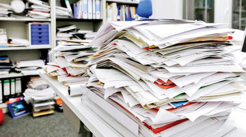 تفوق سیاست بر بوروکراسی