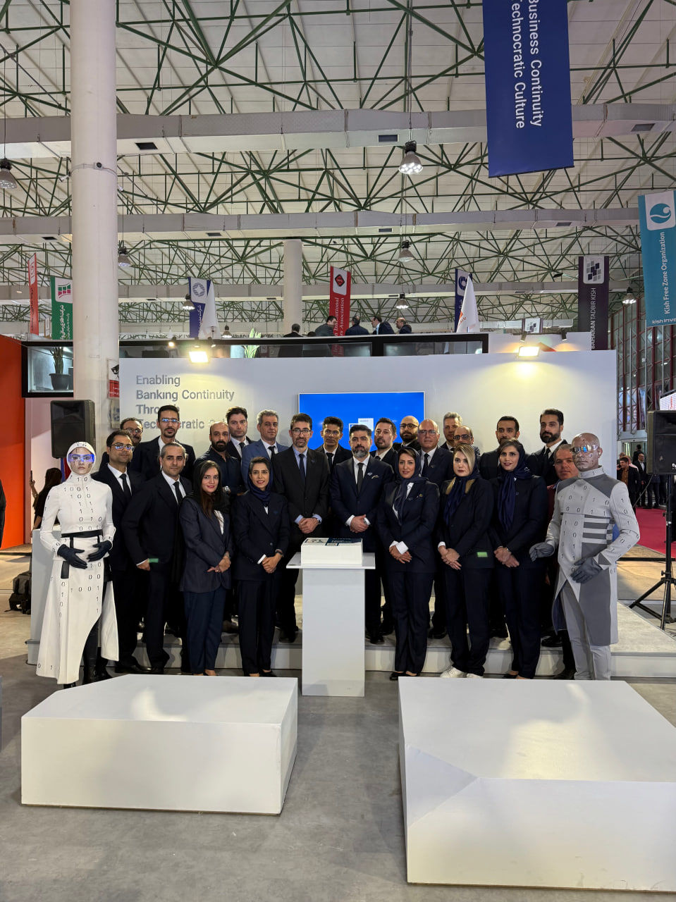 رونمایی از هویت برند جدید و کاراکترهای برند آلیاسیس ارتباط در Kish Invex 2025