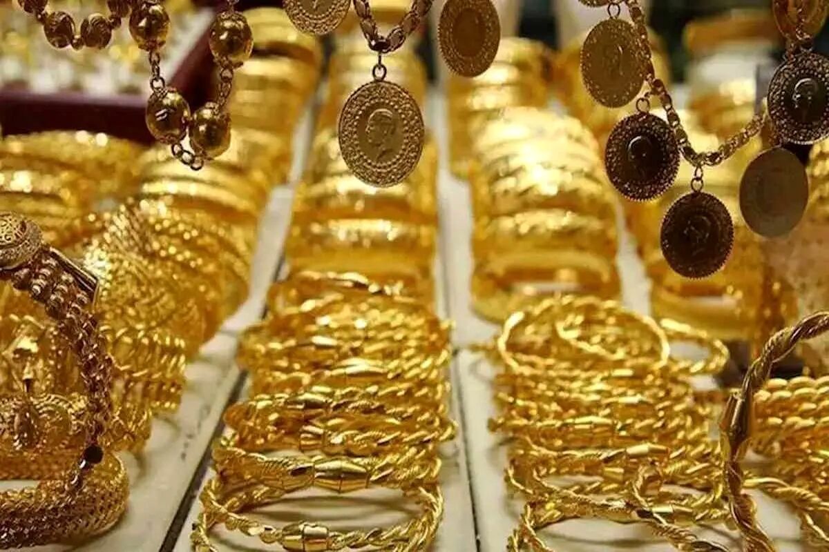 سبقت قیمت طلا و سکه با اوج‌گیری اونس جهانی 