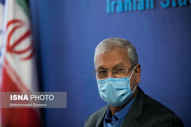 ربیعی: شهردار تهران به شهر سرسبزی اعطا کرده است