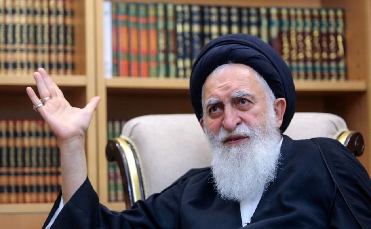 انتقاد آیت الله علوی بروجردی از وضع معیشتی مردم/ مردم حتی توان خرید تخم‌مرغ ندارند