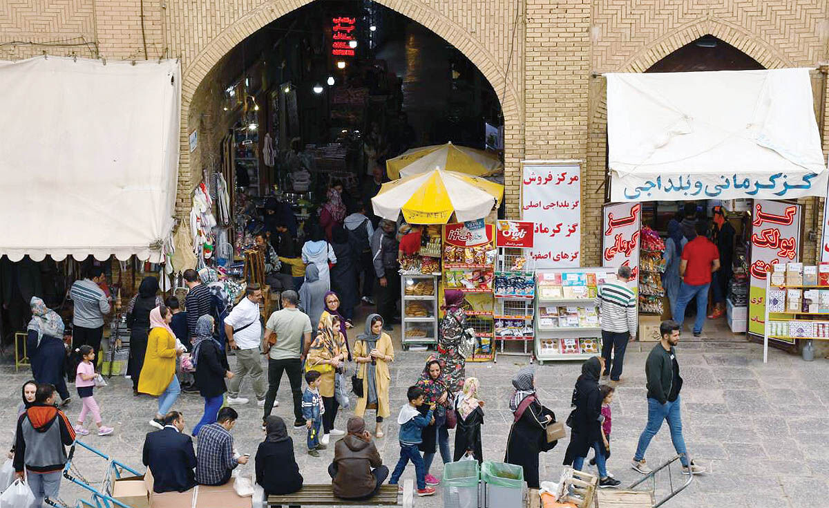 شب عید اصفهان؛  پُرترددِ  بی‌رونق 
