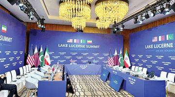تکاپو برای بازگشت به مذاکره