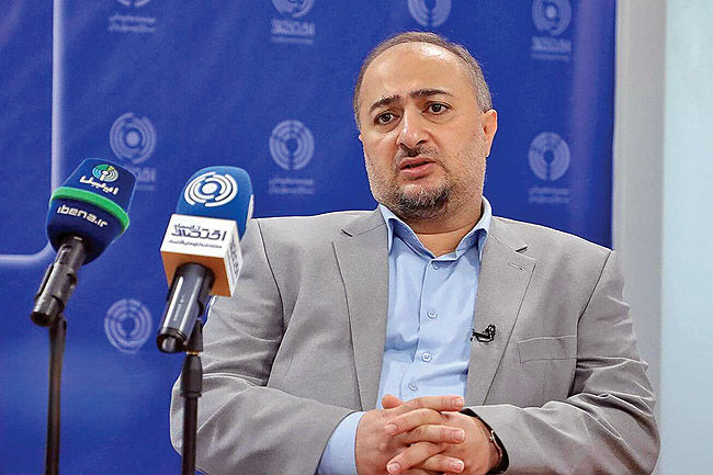 اقتصاد ایران چاره‌ای جز عبور از نظام چندنرخی ارز نداشت