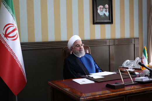 گفتگوی روحانی و رئیس کل بانک مرکزی درباره تامین ارز در روزهای شیوع کرونا