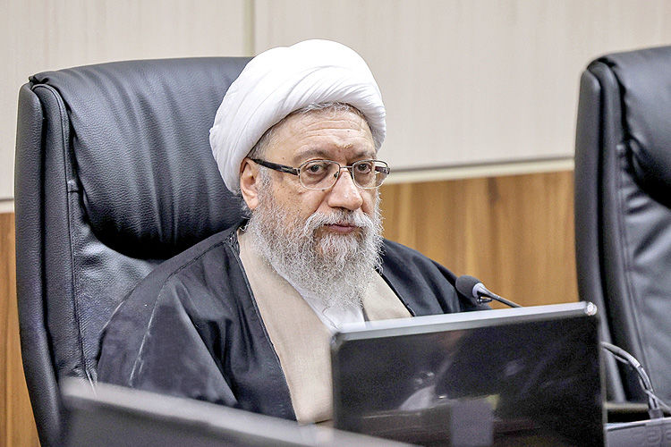 دفاع آملی از تصویب پالرمو و CFT