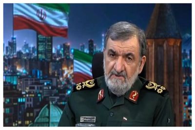 کنایه سنگین محسن رضایی به خبر ترامپ درباره لغو حمله فردا به ایران