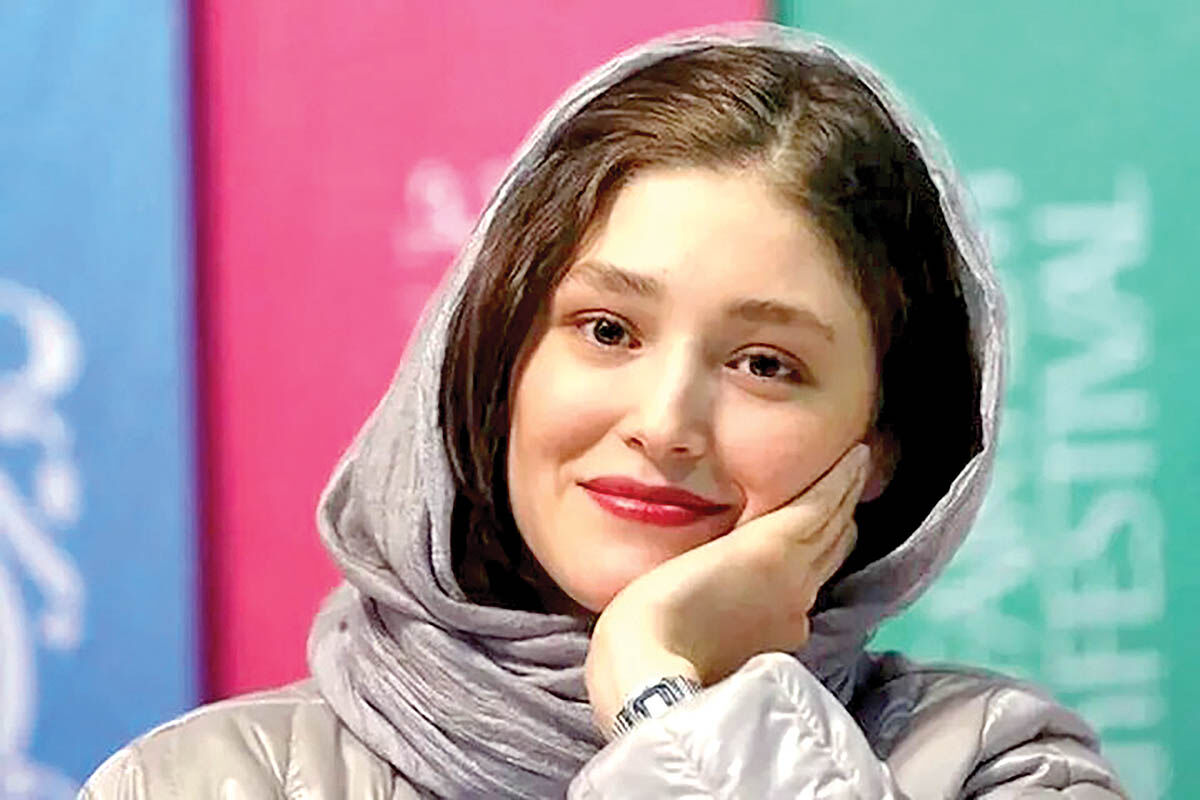 فرشته حسینی به صحنه می‌آید