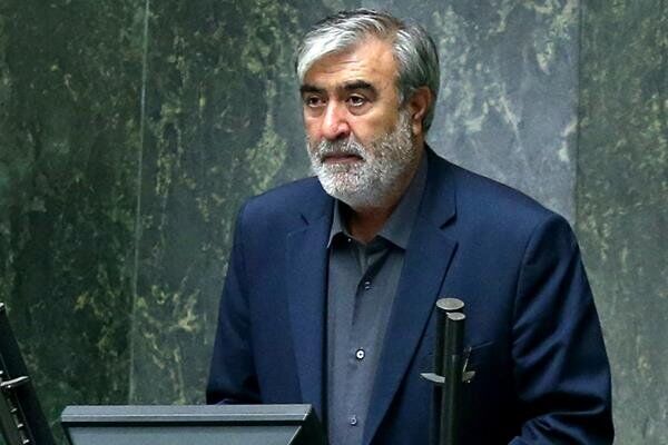 نایب رئیس  کمیسیون امنیت ملی مجلس: دولت در مذاکرات هسته‌ای از ورود به هر سیاهچاله‌ای بپرهیزد