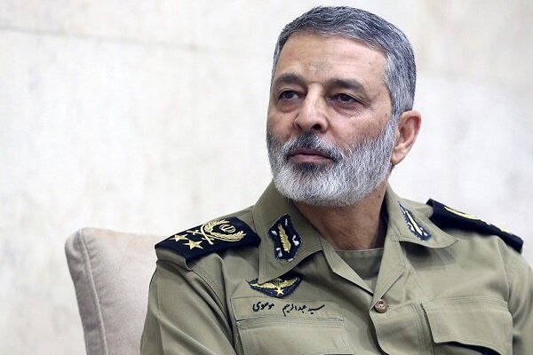 خبر مهم فرمانده کل ارتش از دستور رهبری / مأمور به مجازات شدیم