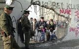 دیوار برلین؛ یک اعتراف‌نامه بتنی | وقتی سوسیالیسم دور خود دیوار کشید