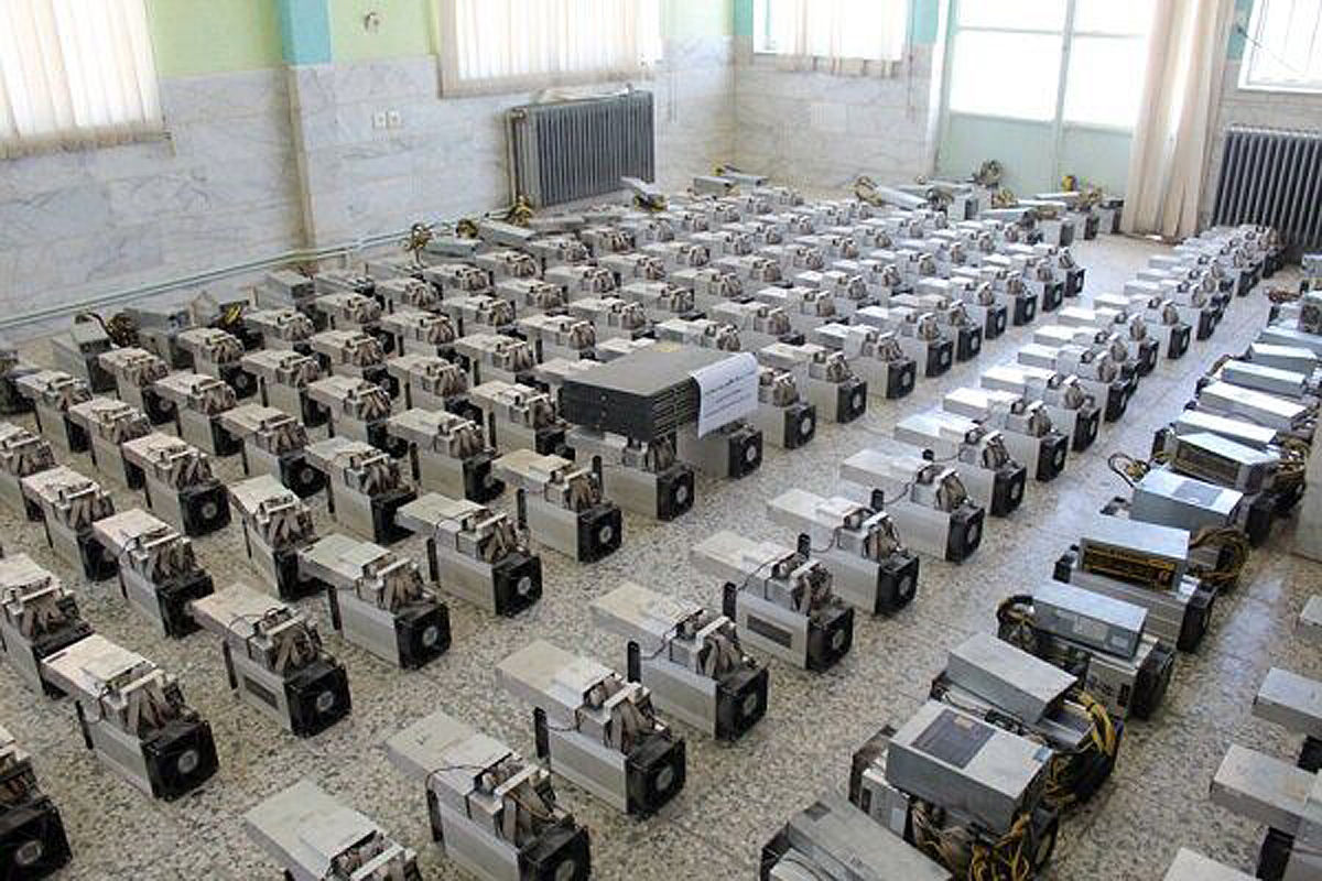 کشف ۵۰۰ دستگاه استخراج رمزارز غیر‌مجاز در کرمانشاه