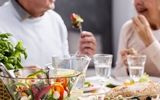 در فصل تابستان این غذاها را اصلا نخورید!