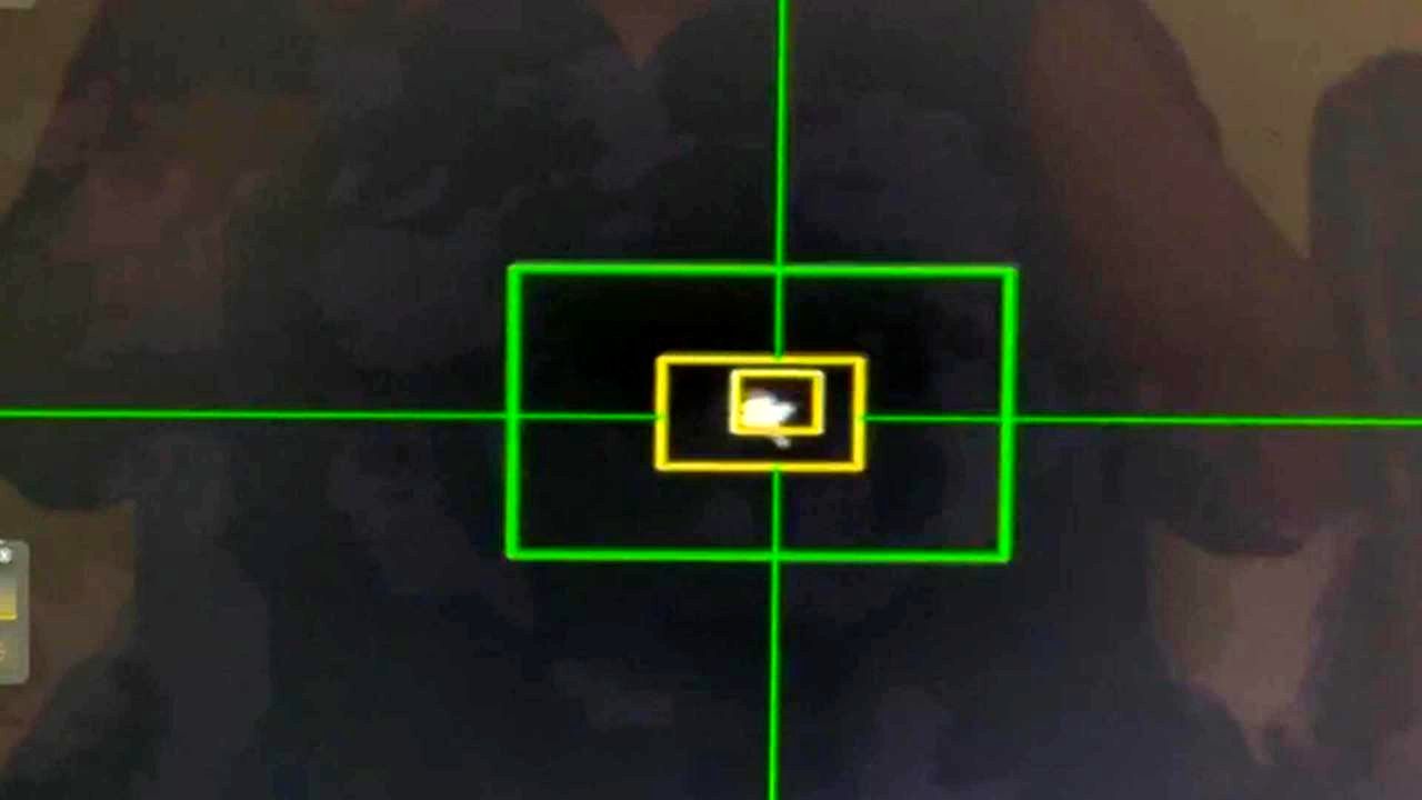 لحظه شکار جنگنده F-15 توسط ارتش در حوالی جزیره هرمز + فیلم