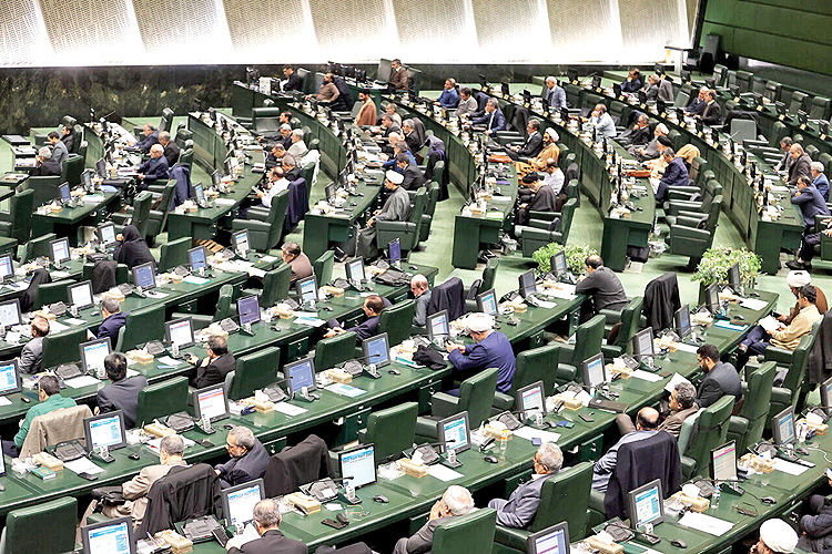 عقب‌نشینی بهارستان از استیضاح