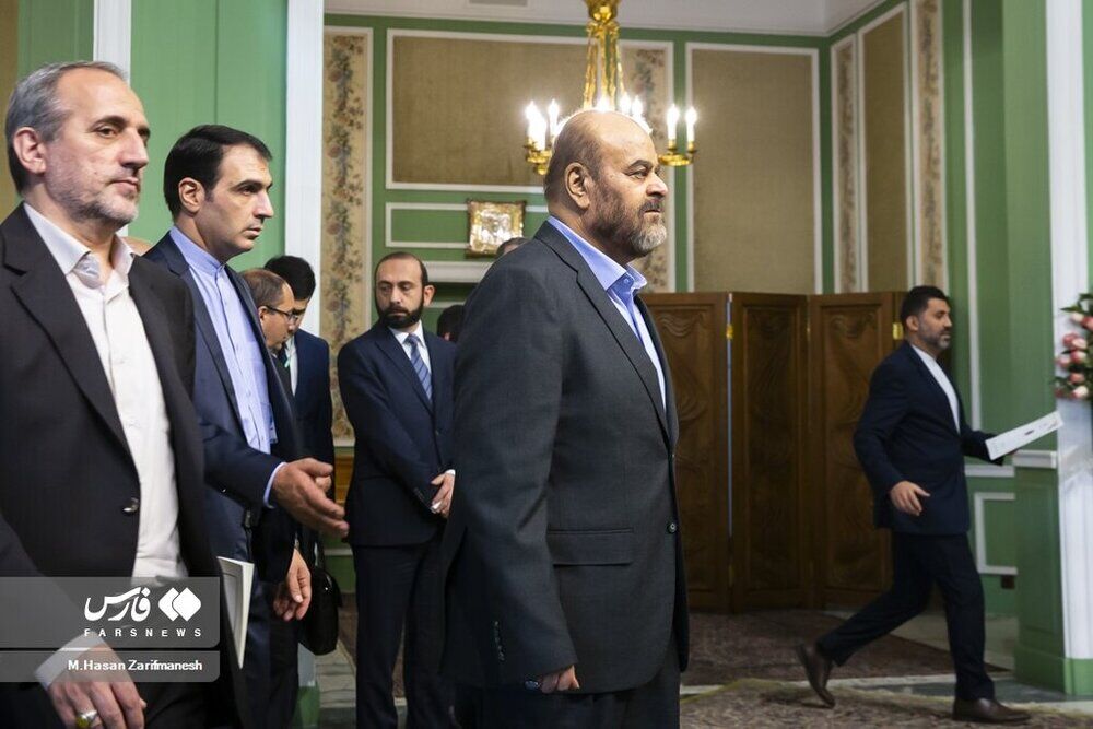 جنجال انتشار تصاویر خصوصی وزیر رئیسی/ پیامی که رستم قاسمی به منتقدان داد + عکس