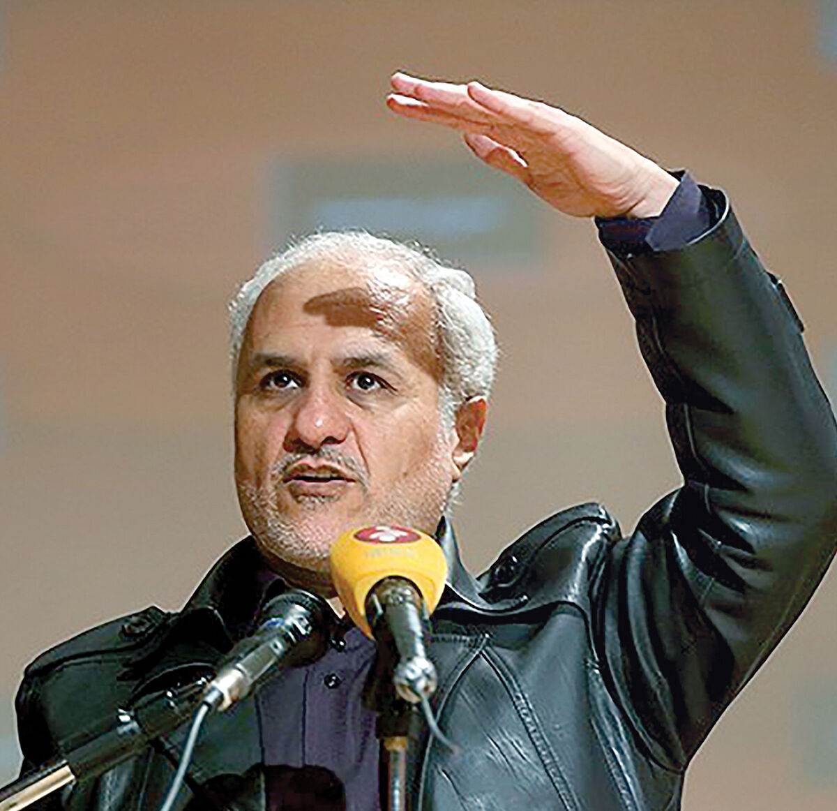 نماینده هیچ‌کس!