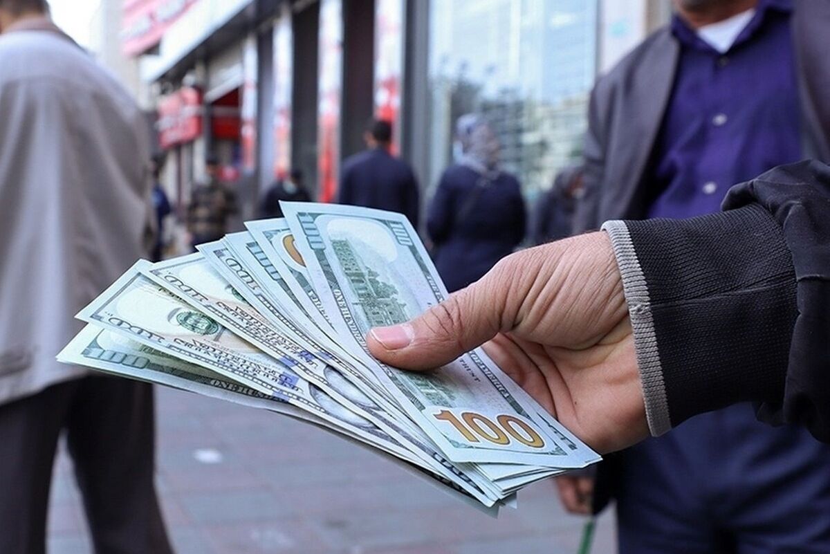 دولت وفاق ملی، دلار را کاهشی کرد