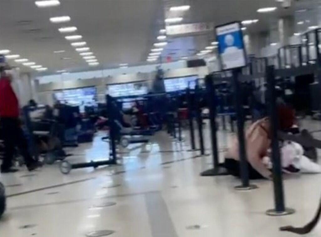 تیراندازی، مسافران فرودگاه آتلانتا را فراری داد