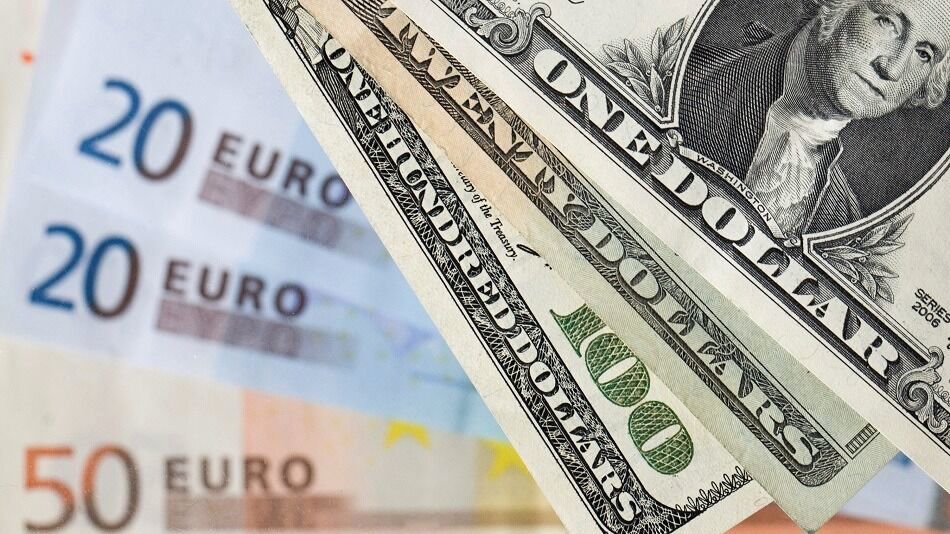 یورو جایگزین دلار در تبادلات مالی جهان شد