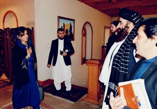 حنا ربانی به دیدار وزیر خارجه طالبان رفت
