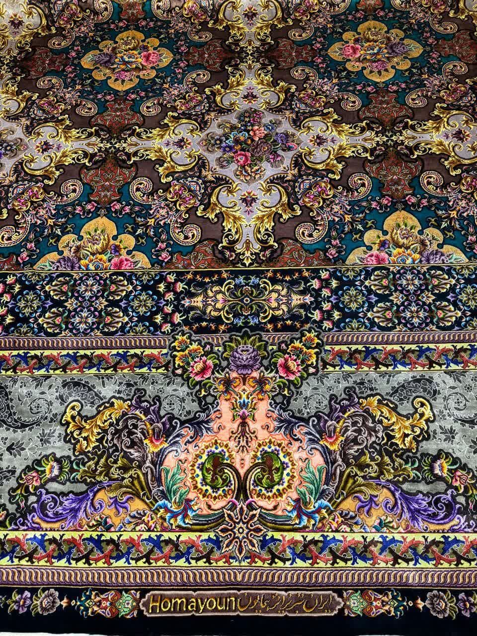 رو نمایی از قالی نفیس همایون در تبریز 