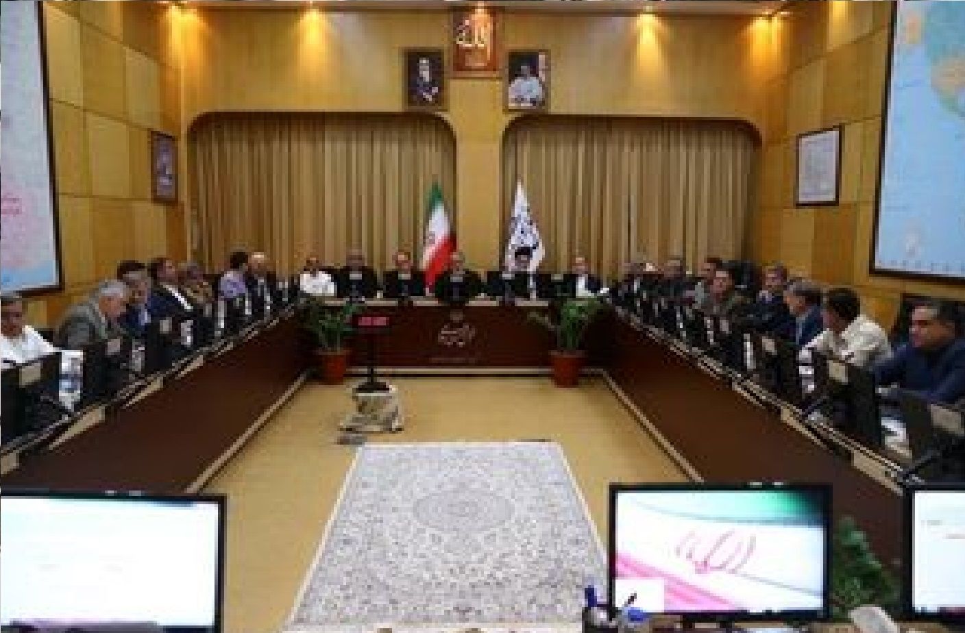 بررسی توافق جدید ایران با آژانس در کمیسیون امنیت ملی با حضور عراقچی