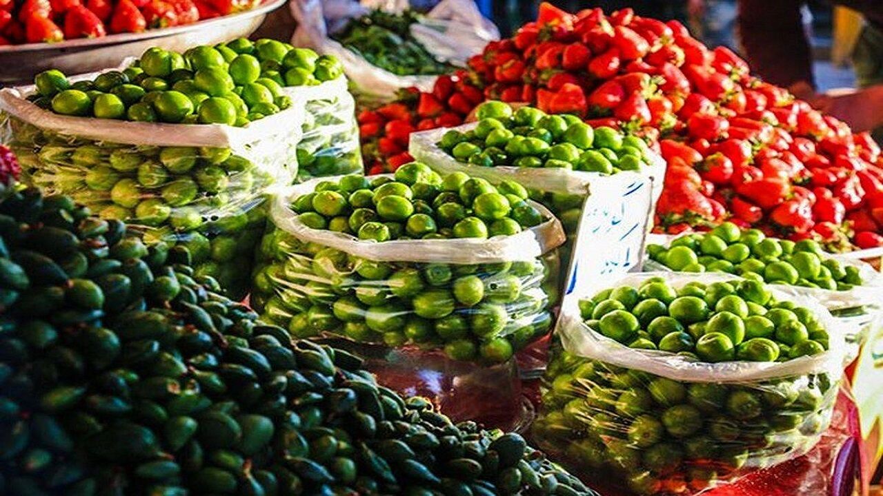 قیمت 3 میوه نوبرانه در بازار/ قیمت‌ها چه زمانی کاهش می‌یابد؟ 
