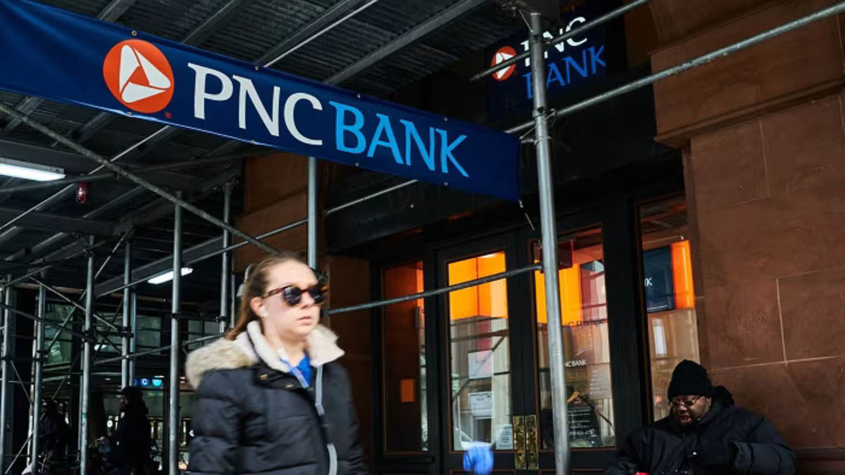 بازگشت  به  بانکداری  فیزیکی