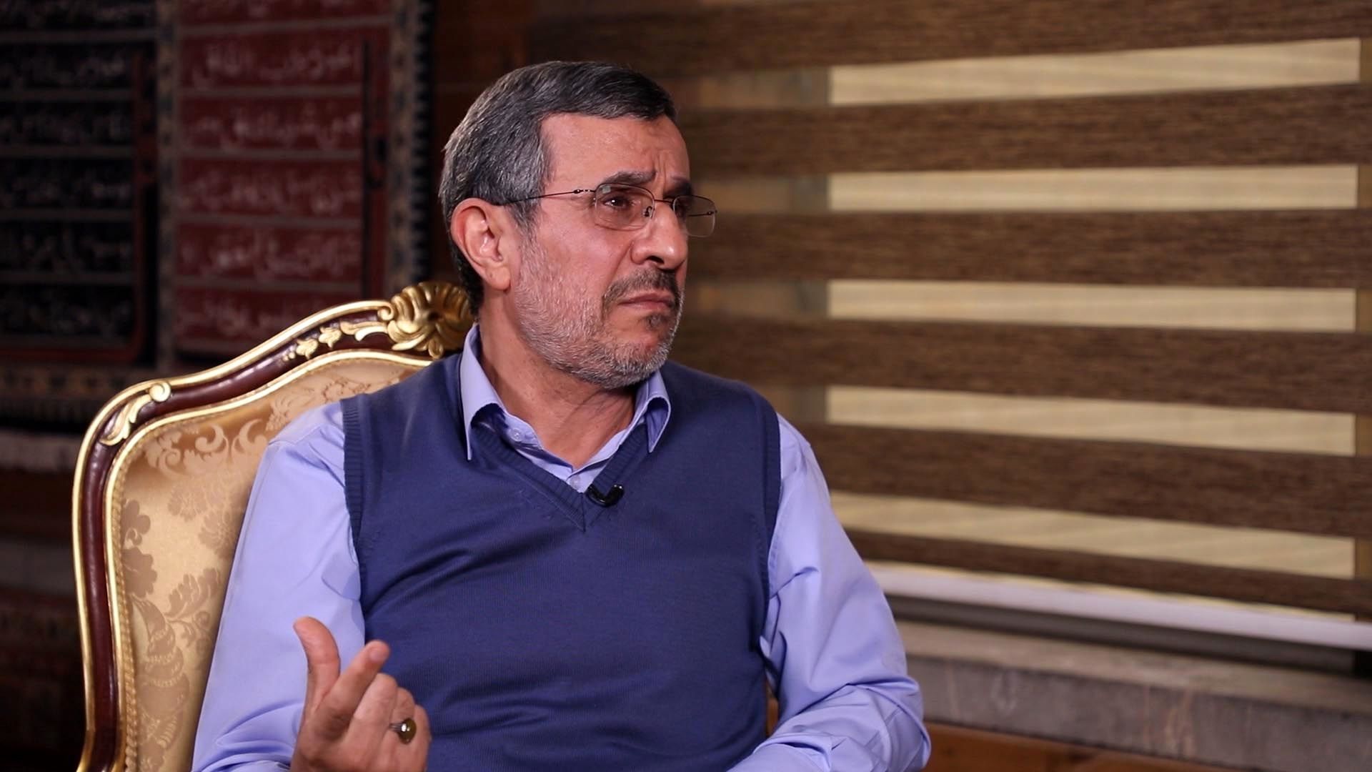 احمدی نژاد: مردم در دولت خاتمی، هاشمی و روحانی لت و پار شدند/ می توانستیم تحریم ها را برداریم اما.../ اگر احساس وظیفه کنم در انتخابات ریاست جمهوری ثبت نام می کنم