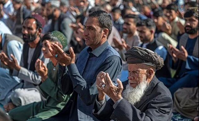رهبر طالبان در نماز عید فطر حضور یافت