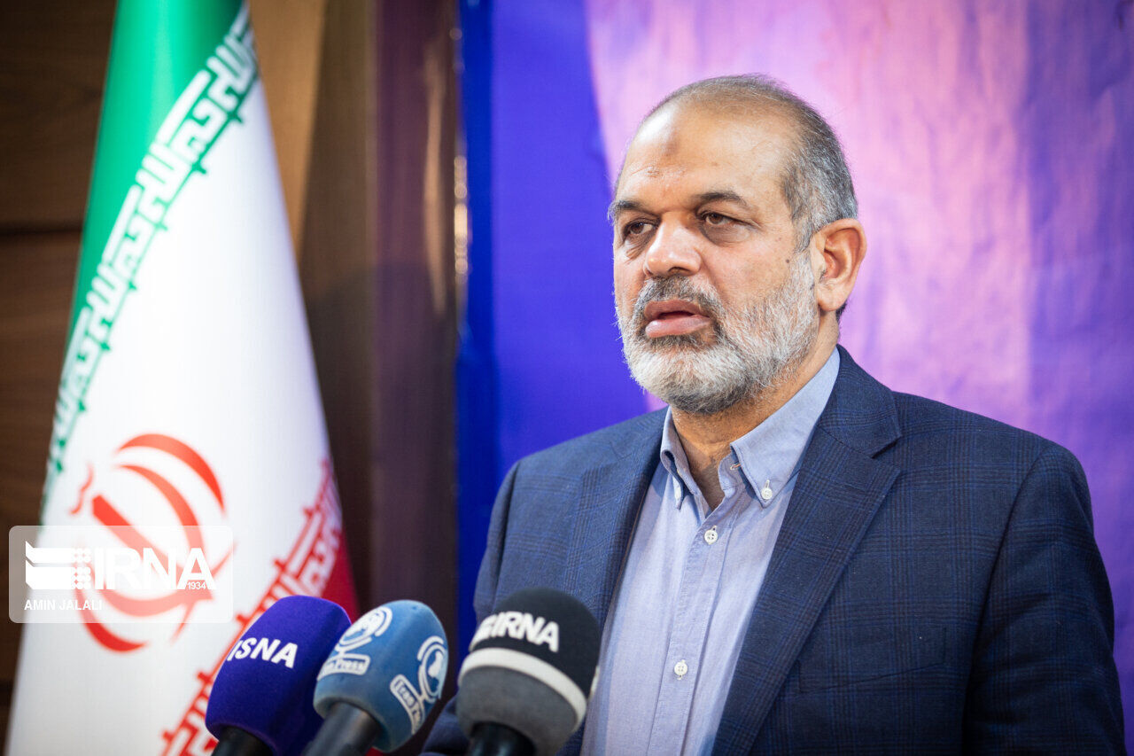 وزیر کشور: سرشماری برای اتباع افغانستانی اجباری است