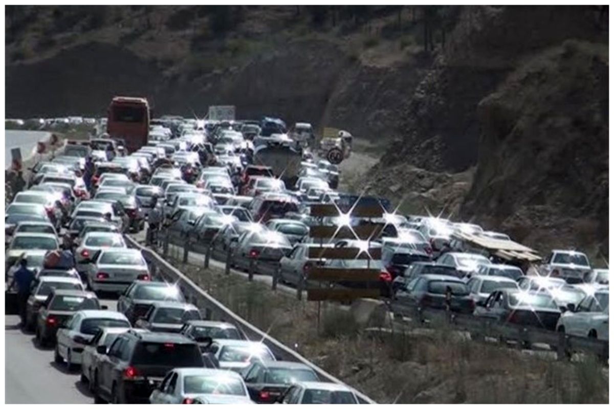 ترافیک سنگین در جاده هراز/ درخواست از مسافران برای تعویق زمان بازگشت