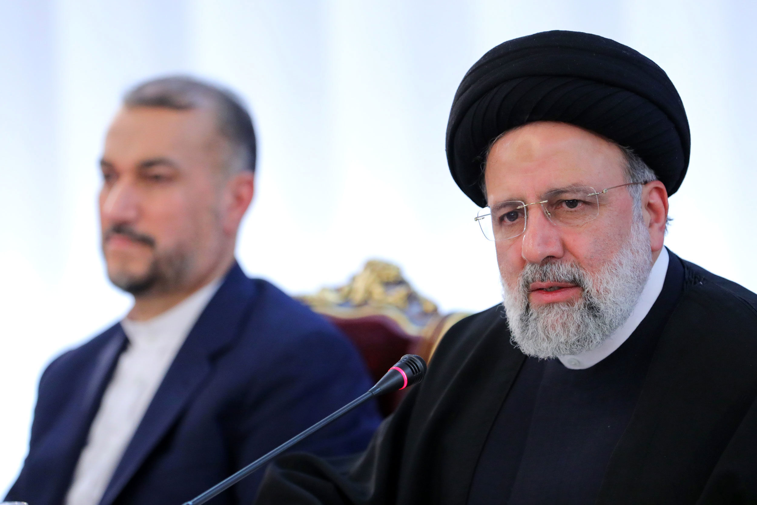 تصویری تلخ از جایگاه شهید رئیسی و امیرعبداللهیان در افتتاحیه مجلس دوازدهم+ عکس