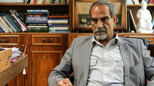 گلایه نعمت احمدی از کاندیداتوری ابراهیم رئیسی