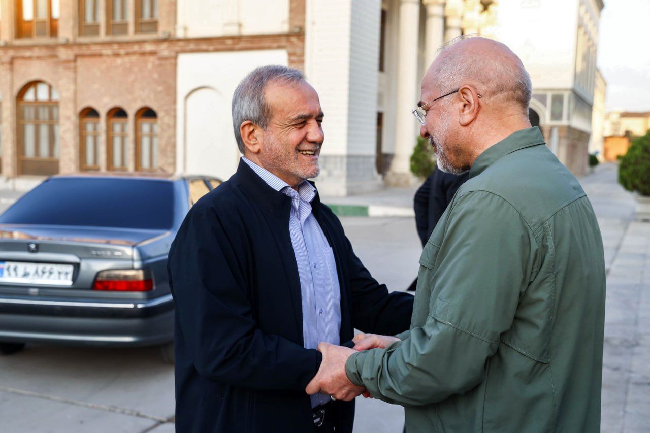 قاب‌هایی از نشست امروز پزشکیان با نمایندگان مجلس