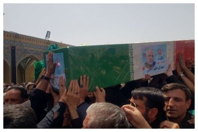 پیکر مطهر شهید طهرانچی و همسرش به خاک سپرده شد 3