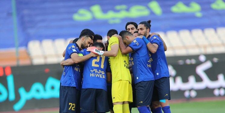 استقلالی ها یک روز استراحت می کنند