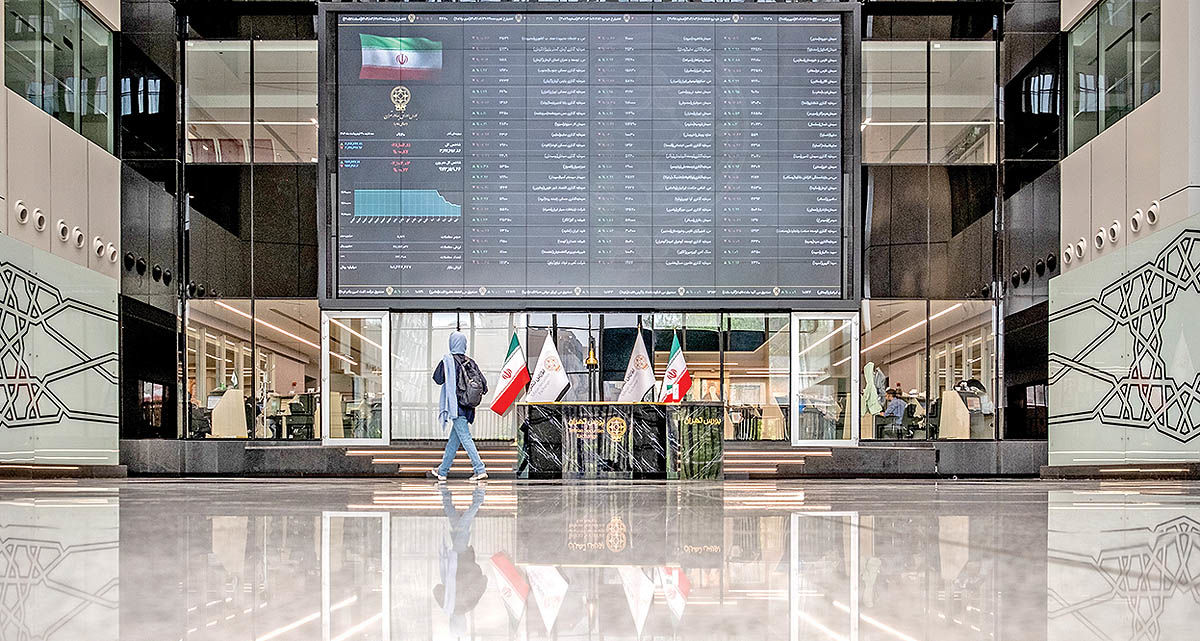 بازارها در تقاطع ابهامات