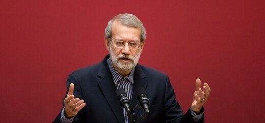 انتقاد علی لاریجانی از مغالطه‌های اخیر درباره انقلاب